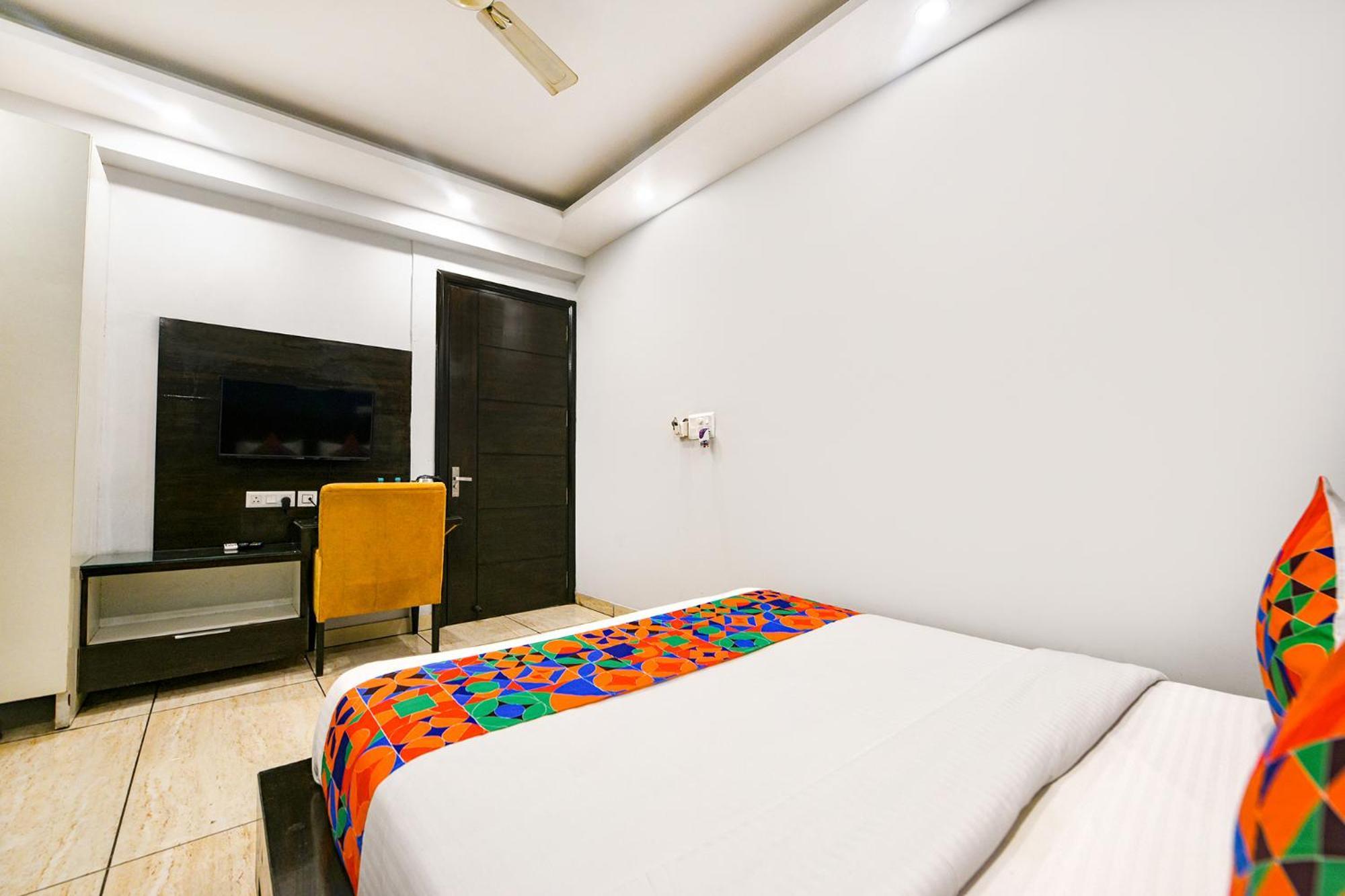 Fabhotel City Suits Gurgáon Kültér fotó